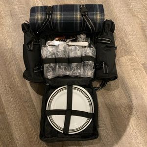 Full Stocked Picnic backpack 🧺 -brand new!